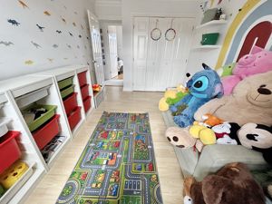 Bedroom- click for photo gallery